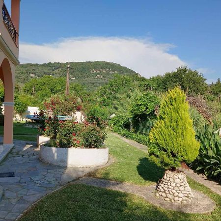 Pool Villa Grigoris Aspiotades Eksteriør bilde