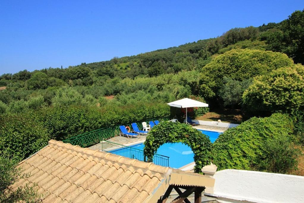 Pool Villa Grigoris Aspiotades Eksteriør bilde