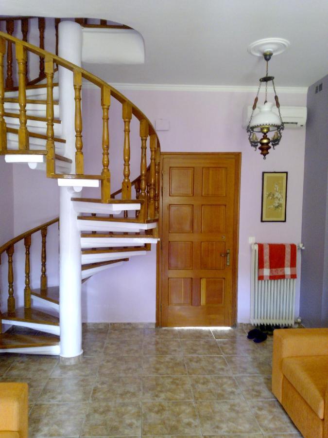Pool Villa Grigoris Aspiotades Eksteriør bilde