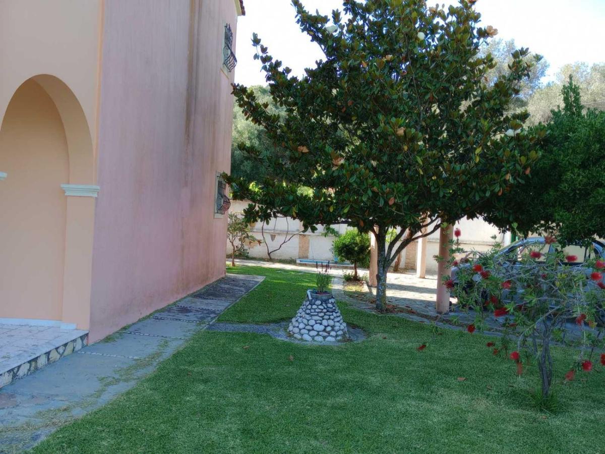 Pool Villa Grigoris Aspiotades Eksteriør bilde